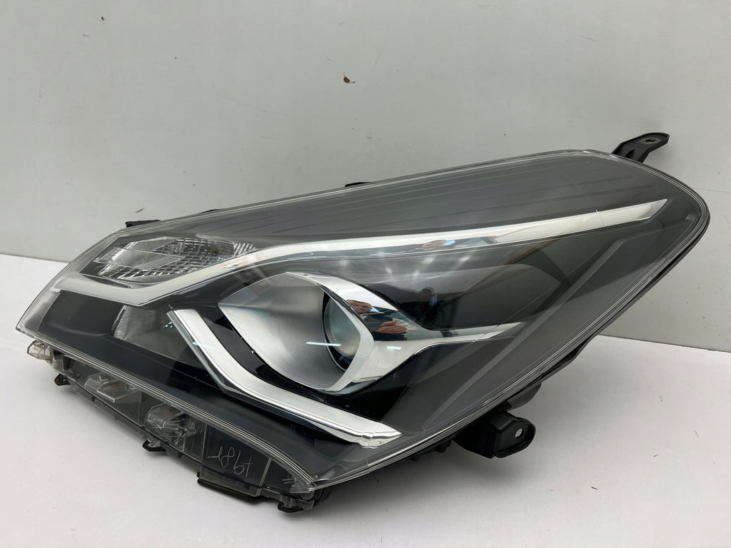 Frontscheinwerfer Toyota Yaris Links Scheinwerfer Headlight