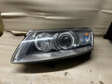 Laden Sie das Bild in den Galerie-Viewer, Frontscheinwerfer Audi A6 C6 4F0941003AK Xenon Links Scheinwerfer Headlight