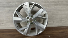Laden Sie das Bild in den Galerie-Viewer, 1x Alufelge 19 Zoll 7.0" 5x112 43ET 565601025N Skoda Kodiaq Rim Wheel FEL2502484375jx