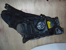 Laden Sie das Bild in den Galerie-Viewer, Frontscheinwerfer Opel Astra H Links Scheinwerfer Headlight SCH5420418851qe