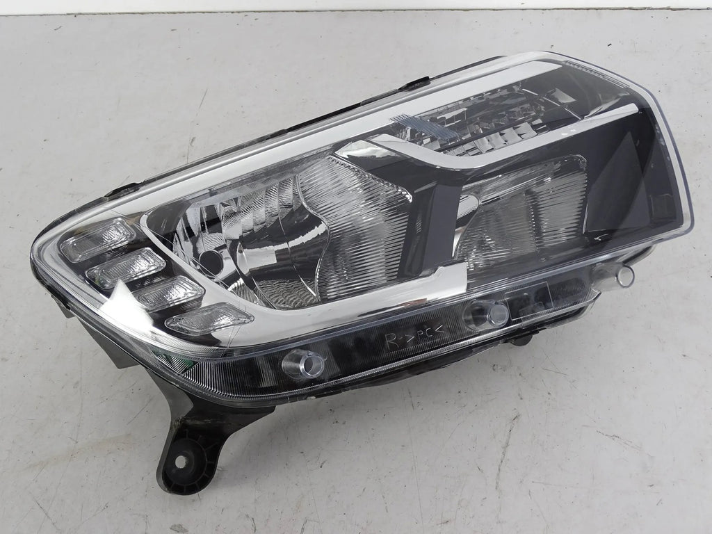 Frontscheinwerfer Dacia Sandero II 260108435R Rechts Scheinwerfer Headlight