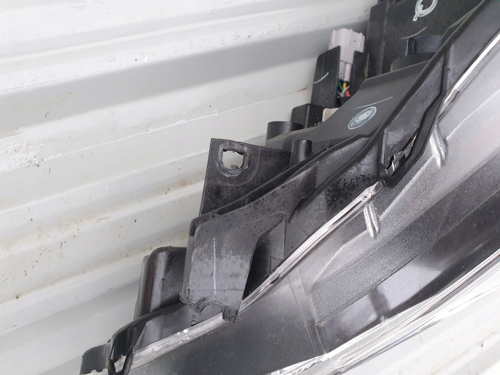 Frontscheinwerfer Toyota Yaris Links Scheinwerfer Headlight