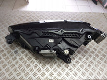 Laden Sie das Bild in den Galerie-Viewer, Frontscheinwerfer Skoda Superb III 3V1941016D LED Rechts Scheinwerfer Headlight