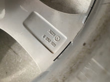 Load image into Gallery viewer, 1x Alufelge 17 Zoll 7.5" 5x120 34ET Glanz Silber 6850938 BMW X1 E84 Rim Wheel FEL5591104238nw