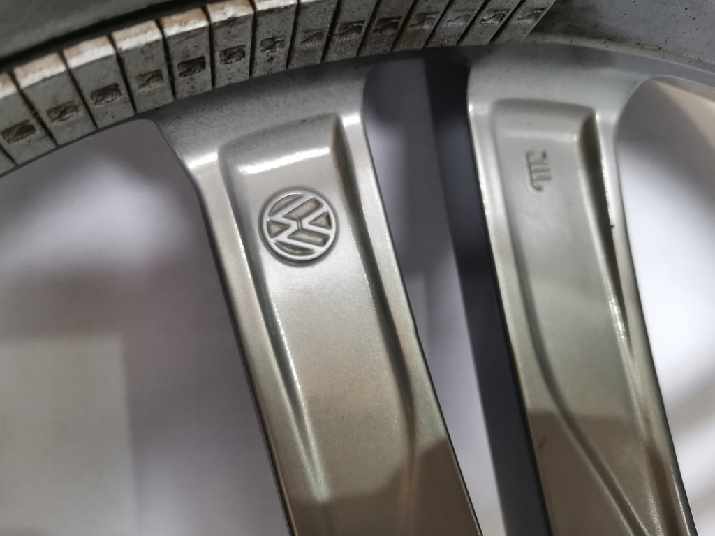 1x Alufelge 18 Zoll 7.5" 5x112 51ET 5G0601025DC VW Golf Vii Rim Wheel FEL2024631229fm