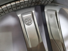 Load image into Gallery viewer, 1x Alufelge 18 Zoll 7.5" 5x112 51ET 5G0601025DC VW Golf Vii Rim Wheel FEL2024631229fm