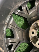 Laden Sie das Bild in den Galerie-Viewer, 1x Alufelge 17 Zoll 7.0&quot; 5x114.3 52910-F2CA0 Hyundai Elantra Rim Wheel