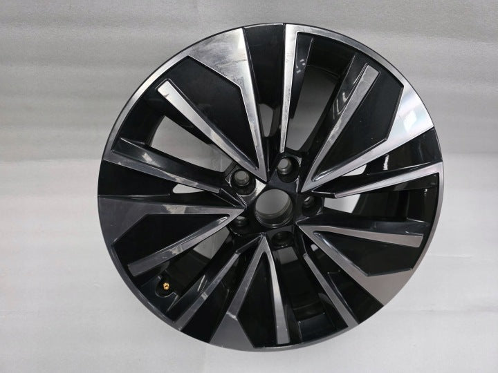 1x Alufelge 17 Zoll 41ET 3P0601025 Skoda Superb Rim Wheel FEL4831038545gn