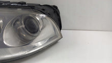Laden Sie das Bild in den Galerie-Viewer, Frontscheinwerfer Audi A4 B5 B6 Passat Xenon Ein Stück (Rechts oder Links) SCH6935086218uv