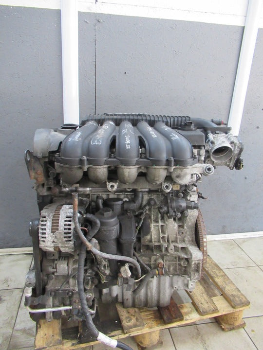 Motor Volvo V70 I S60 B5244S5 2.4 175TKm 2008 Benzin Engine Komplett MOT3623009427cs