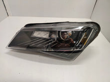Load image into Gallery viewer, Frontscheinwerfer Skoda Superb III 3V1941015A Xenon Rechts oder Links