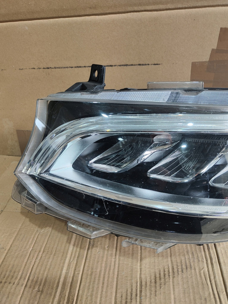 Frontscheinwerfer Mercedes-Benz Sprinter A9109065700 Full LED Links Headlight SCH8858420286lw
