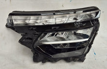 Load image into Gallery viewer, Frontscheinwerfer Skoda Kamiq 655941015B Links Scheinwerfer Headlight SCH3903334035ka