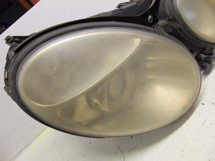 Frontscheinwerfer Mercedes-Benz W211 5DV00829000 A0028202426 Xenon Rechts SCH4053282165nd