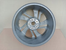 Load image into Gallery viewer, 1x Alufelge 17 Zoll 7.0&quot; 5x114.3 40ET KE409-4E200 Nissan Rim Wheel