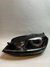 Load image into Gallery viewer, Frontscheinwerfer VW Golf VII 5G1941031 Xenon Ein Stück (Rechts oder Links) SCH7679552030bl