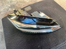 Laden Sie das Bild in den Galerie-Viewer, Frontscheinwerfer VW Polo 6r Touran 5TB941036B LED Rechts Scheinwerfer Headlight