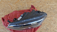 Laden Sie das Bild in den Galerie-Viewer, Frontscheinwerfer VW Taigo 2G7941005A Links Scheinwerfer Headlight SCH6608720143ju