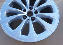 Load image into Gallery viewer, 1x Alufelge 17 Zoll 7.5" 5x112 30ET Glanz Silber 7915323 BMW 3 G21 G20 Rim Wheel FEL3207746800rz
