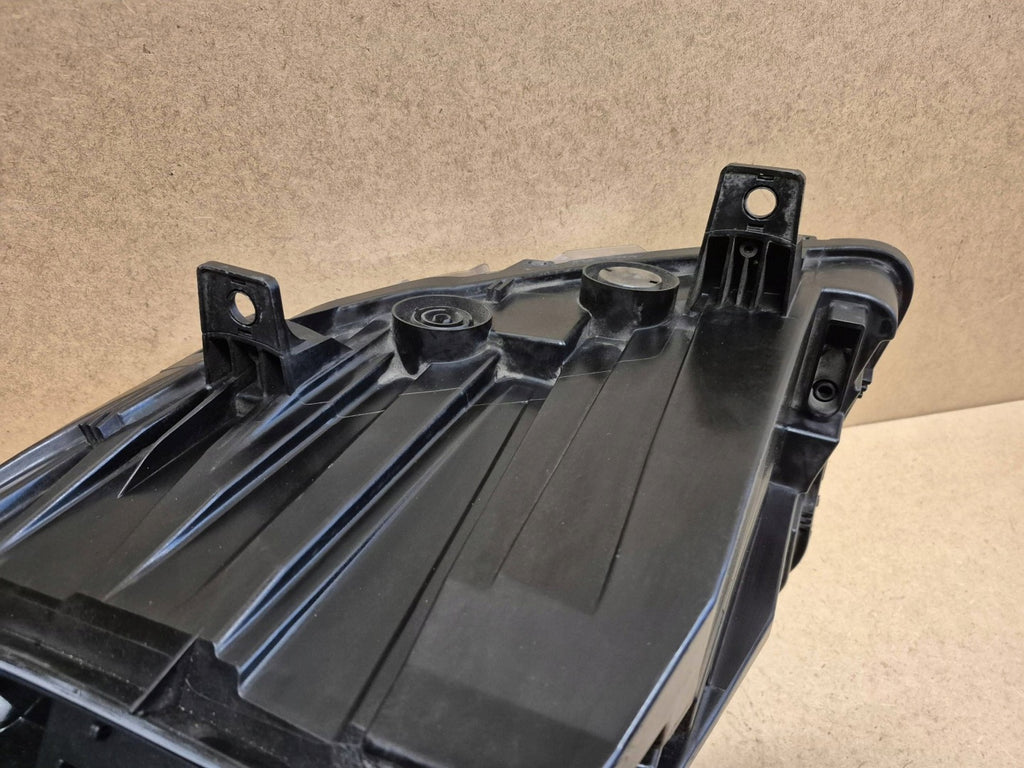 Frontscheinwerfer Mercedes-Benz Sprinter A9109065800 90139119002Q04 Rechts SCH8883542177zv