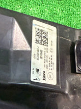 Laden Sie das Bild in den Galerie-Viewer, Frontscheinwerfer Seat Tarraco 5FJ941007J 90143460 LED Rechts oder Links