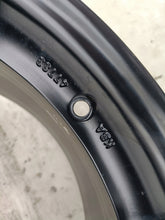 Laden Sie das Bild in den Galerie-Viewer, 4x Alufelge 17 Zoll 7.0" 5x112 38ET KBA47783 Audi 4 Rim Wheel FEL2584380147qv