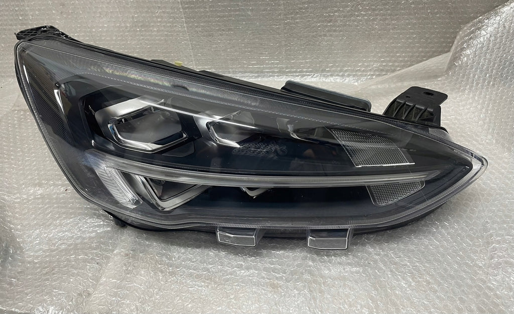 Frontscheinwerfer Ford Focus MX7B-13E014-ED LED Rechts Scheinwerfer Headlight