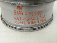 Load image into Gallery viewer, 1x Alufelge 17 Zoll 6.5" 5x112 38ET 5NA071497 VW Tiguan Rim Wheel FEL3377068430ev
