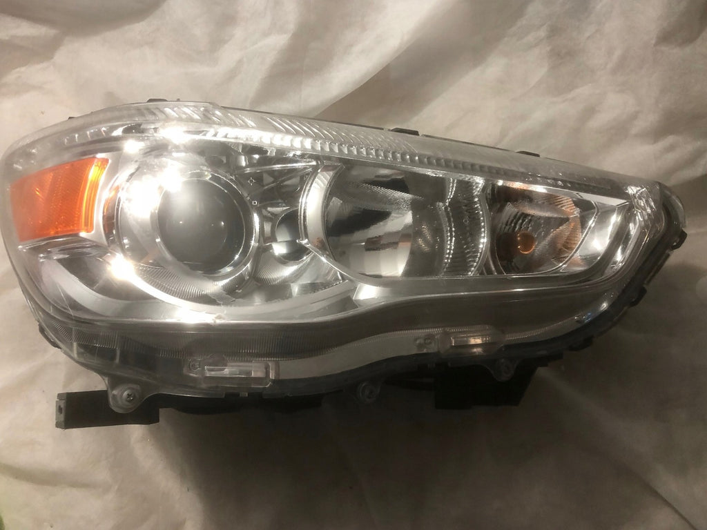 Frontscheinwerfer Mitsubishi Asx 8301B588 Rechts Scheinwerfer Headlight