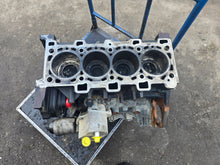 Load image into Gallery viewer, Motor Mercedes-Benz Nissan Renault Navara YS23C270 2.3 DCI Diesel Unkomplett