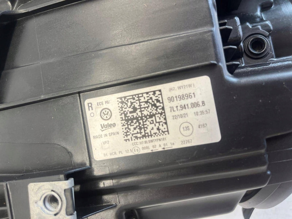 Frontscheinwerfer VW Transporter Caravelle 90198961 7L1941006B Vorderseite