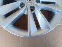 Load image into Gallery viewer, 1x Alufelge 17 Zoll 7.0" 5x114.3 49ET 40300030R Renault Megane Rim Wheel FEL7817188801ol