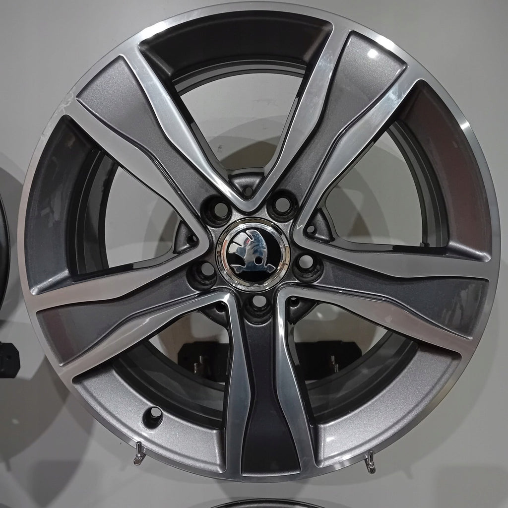 4x Alufelge 17 Zoll 7.0" 5x112 48 5ET Glanz A2054010800 Mercedes-Benz Superb I FEL8221818139yf