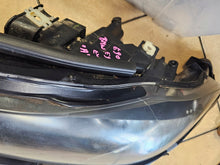 Load image into Gallery viewer, Frontscheinwerfer BMW E91 E90 Ein Satz Scheinwerfer Headlight SCH8616877508nz