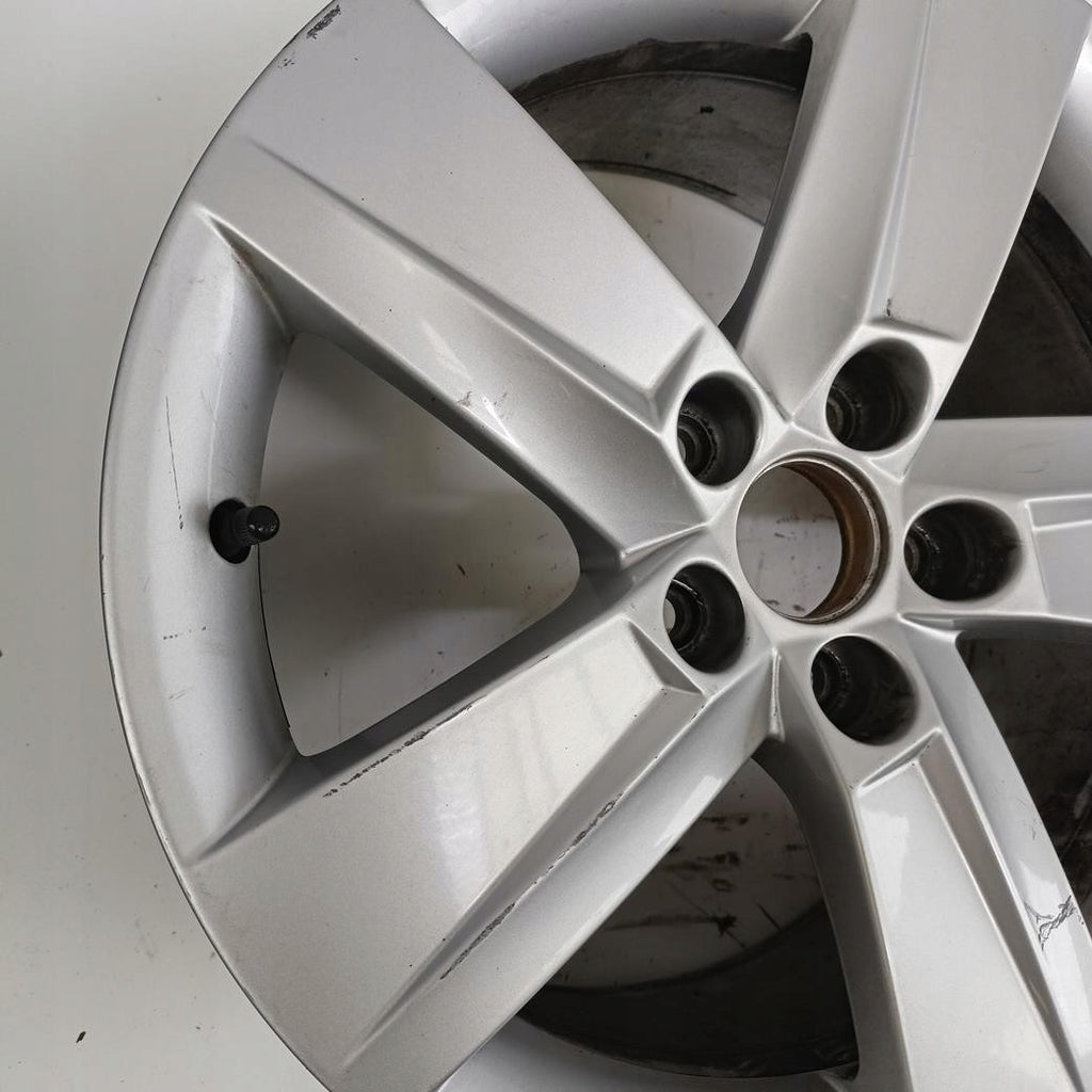 1x Alufelge 16 Zoll 7.0" 5x100 46ET Glanz Silber 6V0601025B Skoda Fabia Iii FEL8641792122xt