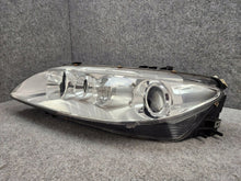 Laden Sie das Bild in den Galerie-Viewer, Frontscheinwerfer Mazda 6 I Xenon FALSE Scheinwerfer Headlight SCH1379358402dj