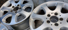 Laden Sie das Bild in den Galerie-Viewer, 4x Alufelge 16 Zoll 8.0" 5x112 32ET Silber A2094011002 Mercedes-Benz Rim Wheel FEL2471429919yb