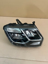 Frontscheinwerfer Dacia Duster 260100156R Ein Stück (Rechts oder Links) SCH3371866637bx