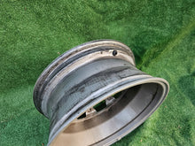 Load image into Gallery viewer, 1x Alufelge 17 Zoll 7.0&quot; 5x114.3 47ET Nissan Juke Rim Wheel