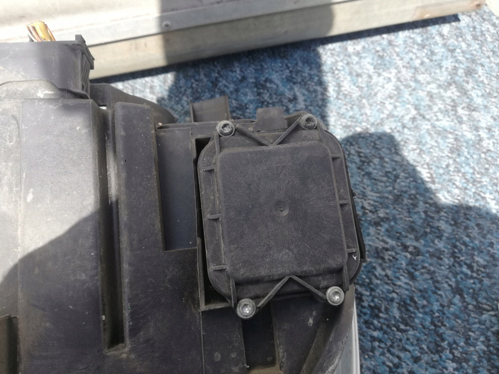 Frontscheinwerfer BMW X5 E70 7158930K Xenon Rechts Scheinwerfer Headlight SCH1300843726fn