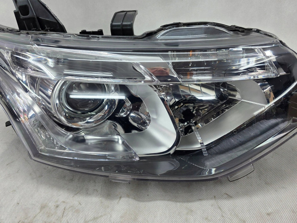 Frontscheinwerfer Mitsubishi Outlander III 8301C204 Rechts Headlight SCH8009900135vb