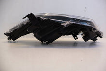 Laden Sie das Bild in den Galerie-Viewer, Frontscheinwerfer Toyota Yaris Rechts Scheinwerfer Headlight SCH1141358562vp