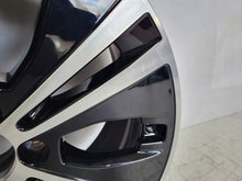 Laden Sie das Bild in den Galerie-Viewer, 1x Alufelge 17 Zoll 7.5" 5x112 40ET Glanz Schwarz A2134015100 Mercedes-Benz FEL4816879479yw