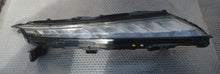 Laden Sie das Bild in den Galerie-Viewer, Frontscheinwerfer Mitsubishi Eclipse Cross I Full LED Vorderseite Headlight SCH4054486006po