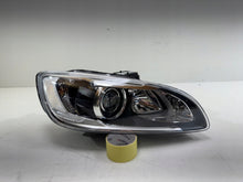 Laden Sie das Bild in den Galerie-Viewer, Frontscheinwerfer Volvo V60 I 31698825 Xenon Rechts Scheinwerfer Headlight SCH7443457778jf
