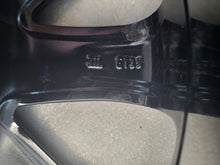 Load image into Gallery viewer, 1x Alufelge 15 Zoll 4.5" 4x100 35ET Glanz Schwarz PZ493-90673 Toyota Aygo FEL8811417508jx