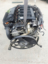 Laden Sie das Bild in den Galerie-Viewer, Motor BMW E46 M57 3.0 Diesel Engine Unkomplett MOT8115437338dp