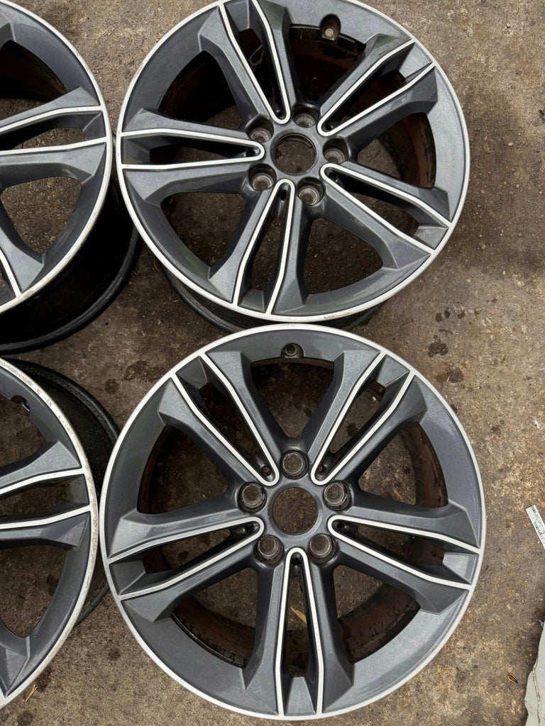 4x Alufelge 17 Zoll 5x120 6856087 BMW 1 F40 Rim Wheel FEL8311073775bx