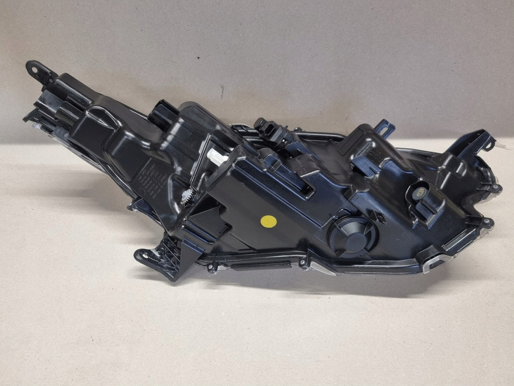 Frontscheinwerfer Toyota Yaris Full LED Ein Stück (Rechts oder Links) Headlight SCH8647386910cz