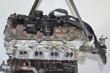 Laden Sie das Bild in den Galerie-Viewer, Motor Opel Renault Vivaro A Trafic M9R780 2.0 DCI Diesel Engine Unkomplett